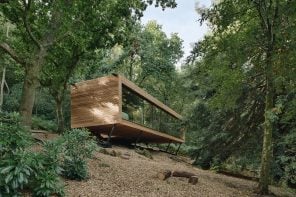 The Looking Glass Lodge is a picturesque woodland retreat with glass facades that let you connect with nature