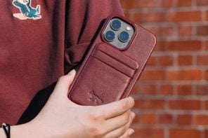 Native Union的iPhone 14手机壳采用皮革材质，并配有MagSafe钱包