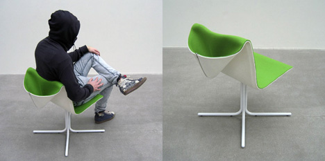 罩椅子由Broberg Ridderstrale