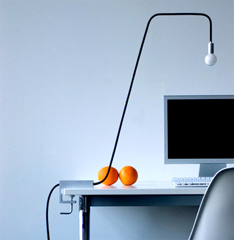 早上8点办公室任务灯，由Joseph Graceffa和Dario Buzzini设计