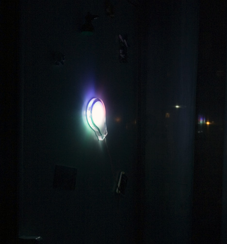 由Dmitry Agurkov设计的ELS磁性丙烯酸智能LED灯