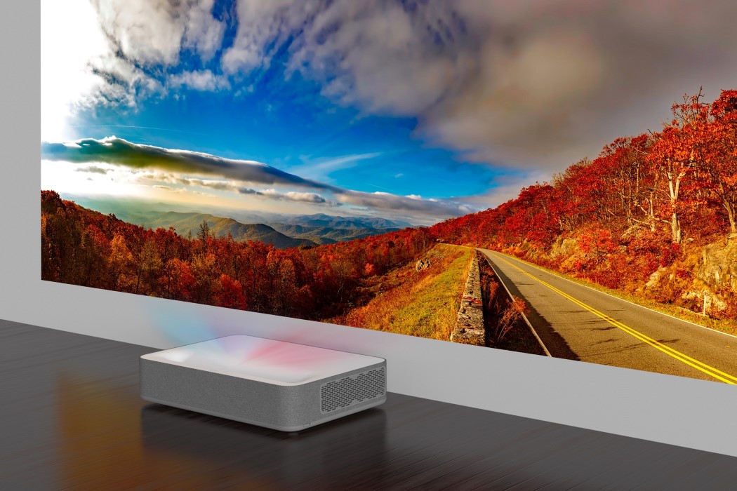 VAVA 4K激光投影仪可以将任何墙壁变成150英寸的电影屏幕