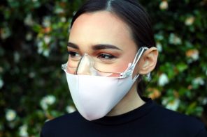 面膜给你有雾的眼镜吗？这种透明的口罩可以固定。