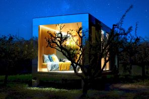这个小木屋采用玻璃幕墙，帮助你逃离城市，与大自然联系！