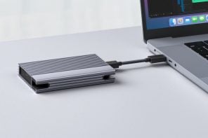 世界上第一个最快和USB4 SSD外壳提供了加速转移到3.8 gb / s