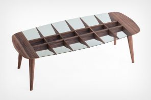 不寻常的herringbone-inspired桌子是木头和玻璃的视觉融合